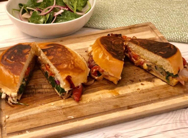 Roasted red peppers panini by Dinnerly